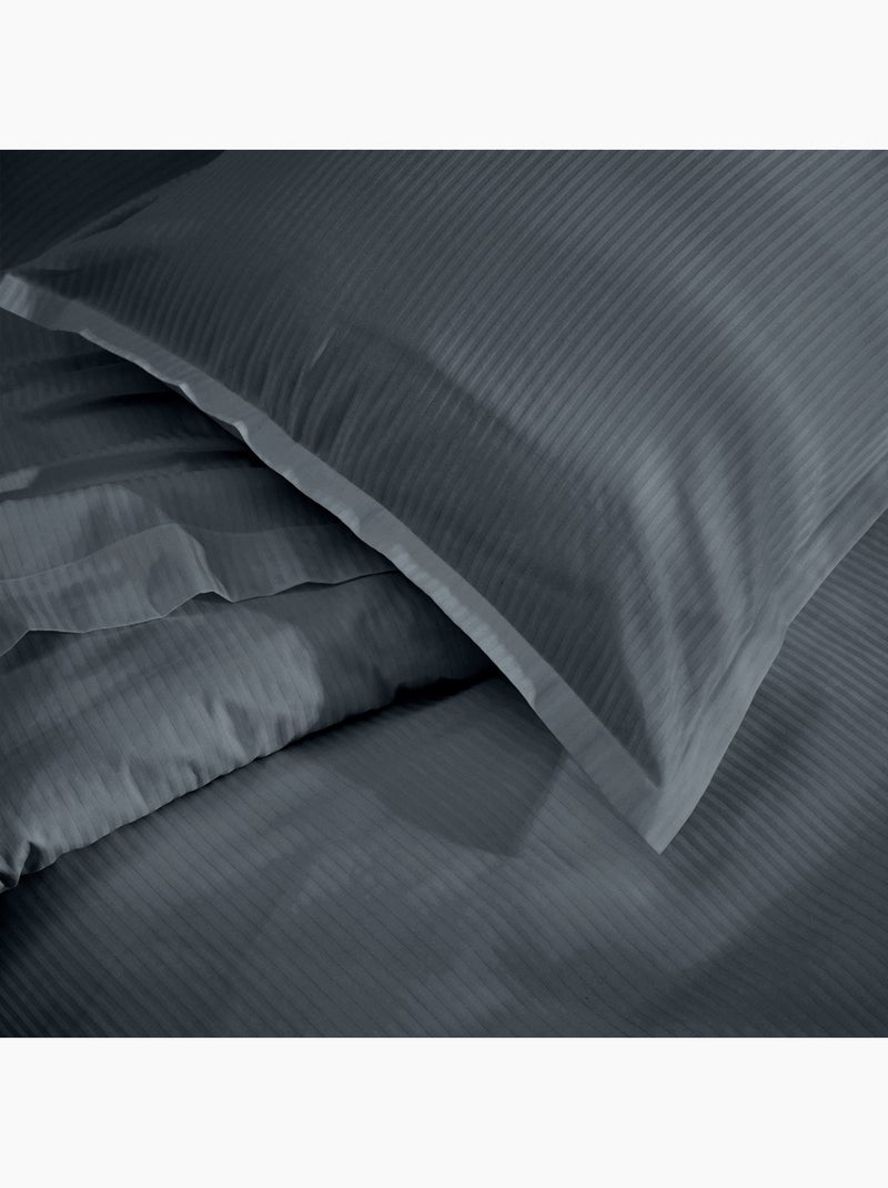 L’eleganza e il comfort di una biancheria da letto degna dei migliori hotel Grigio - Kiabi
