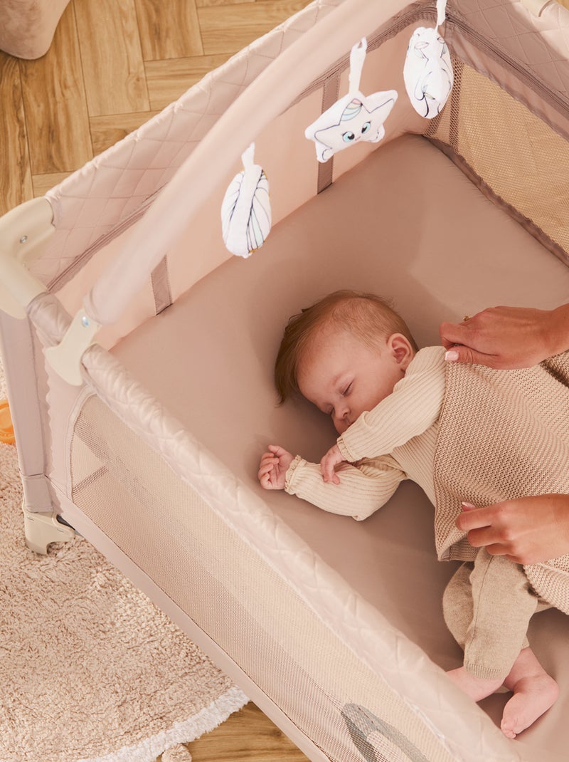 Lettino da viaggio 3 in 1 LIONELO Flower - Box per bambini - 0-36 mesi - Chiusura rapida - Ruote Beige - Kiabi