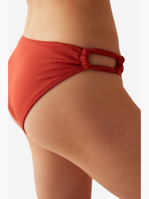 Madder slip bikini con dettaglio da annodare sul lato penti - Kiabi Madder slip bikini con dettaglio da annodare sul lato penti - Kiabi