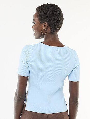 Maglia a maniche corte con bottoni decorativi