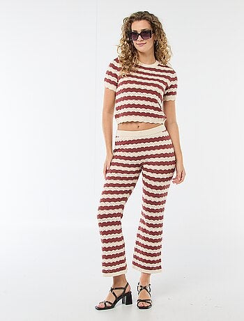 Maglia all'uncinetto a maniche corte