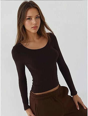 Maglia basica a maniche lunghe con scollo a u hiccup