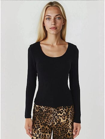 Maglia basica a maniche lunghe con scollo a u hiccup