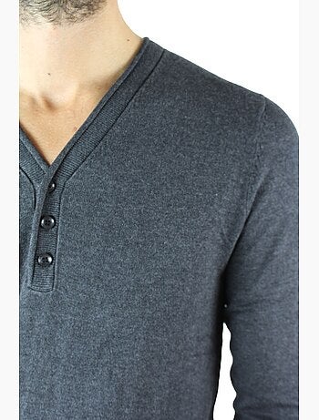 Maglia con scollo a V e bottoni Kebello