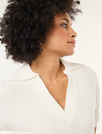 Maglia stile polo con scollo a V