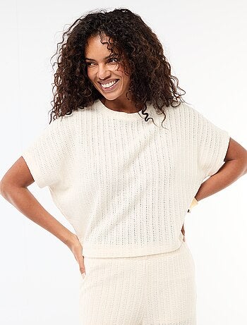 Maglia traforata a maniche corte