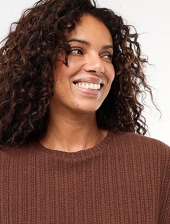 Maglia traforata a maniche corte