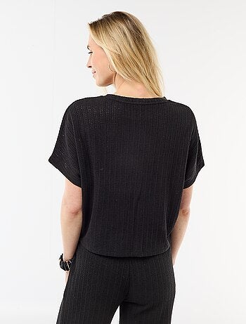 Maglia traforata a maniche corte