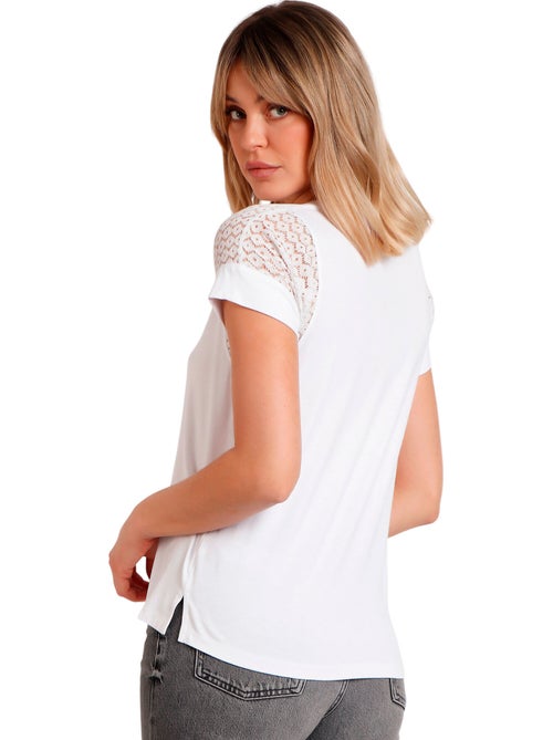 Maglietta a maniche corte in pizzo da donna ADMAS - Kiabi Maglietta a maniche corte in pizzo da donna ADMAS - Kiabi