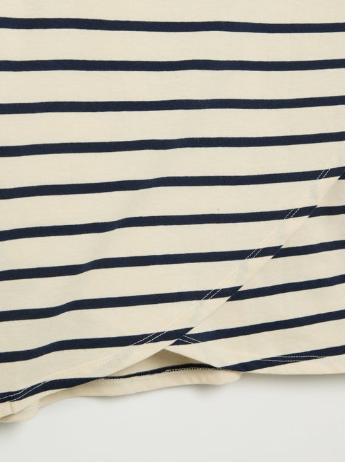 Maglietta a righe marinare con spalla a strappo - collezione facile da indossare - Kiabi Maglietta a righe marinare con spalla a strappo - collezione facile da indossare - Kiabi