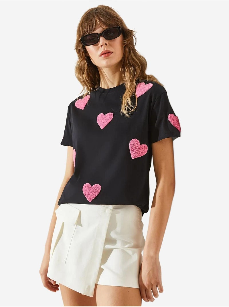 Maglietta basic con ricamo a cuore lucci Nero - Kiabi