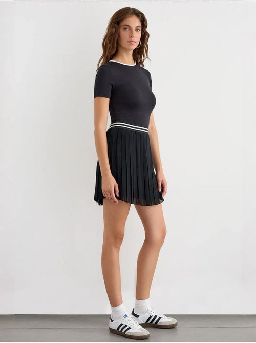 Maglietta basic in jersey con schiena scoperta hiccup - Kiabi Maglietta basic in jersey con schiena scoperta hiccup - Kiabi