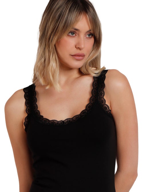 Maglietta con spalline in pizzo e onde da donna ADMAS - Kiabi Maglietta con spalline in pizzo e onde da donna ADMAS - Kiabi
