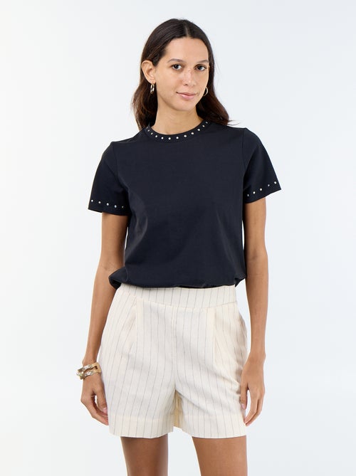 Maglietta in jersey con borchie sul collo e sulle maniche - Kiabi