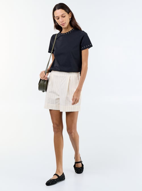 Maglietta in jersey con borchie sul collo e sulle maniche - Kiabi