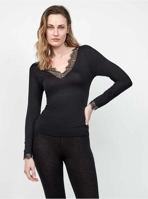 Maglietta termica leggera con scollo a v con pizzo collo e polsini - Kiabi Maglietta termica leggera con scollo a v con pizzo collo e polsini - Kiabi