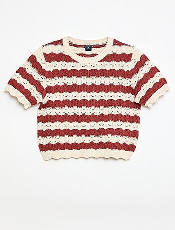 Maglioncino all'uncinetto a maniche corte