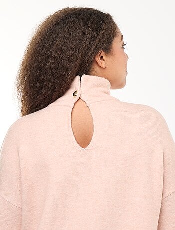 Maglione a collo alto con dettaglio gioiello sulla schiena