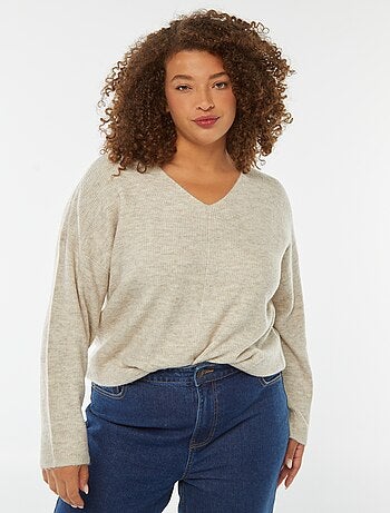 Maglione a coste maniche lunghe e scollo a V