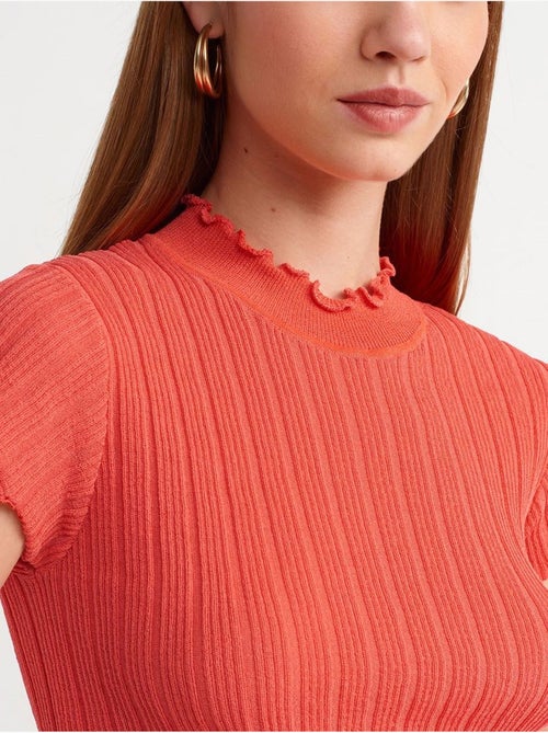 Maglione a coste slim fit con collo alto mezzo dolcevita dilvin - Kiabi Maglione a coste slim fit con collo alto mezzo dolcevita dilvin - Kiabi
