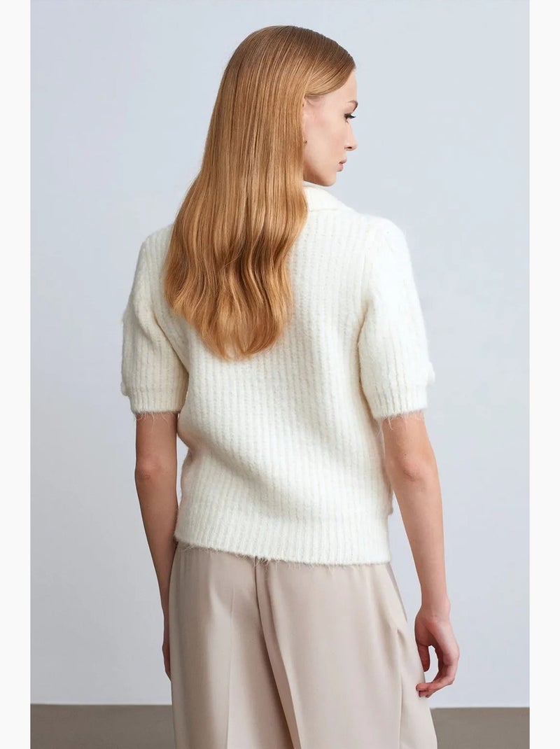 Maglione a coste testurizzato con colletto polo dilvin Avorio - Kiabi