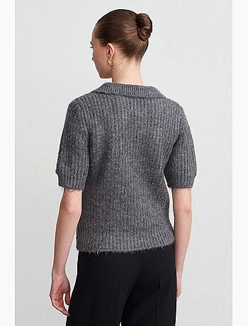 Maglione a coste testurizzato con colletto polo dilvin