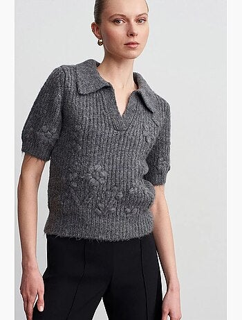 Maglione a coste testurizzato con colletto polo dilvin