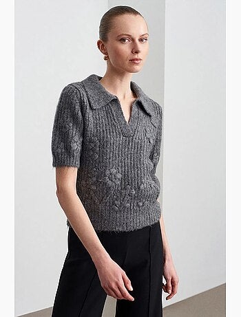 Maglione a coste testurizzato con colletto polo dilvin