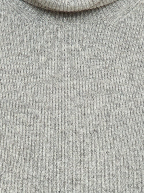 Maglione a coste tinta unita con collo alto - Kiabi