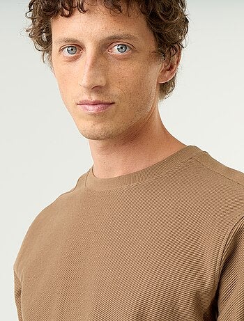 Maglione a costine in maglia fine