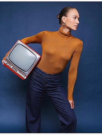 Maglione a maglia con collo alto, mo fashion