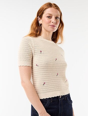 Maglione a maniche corte con fiori ricamati