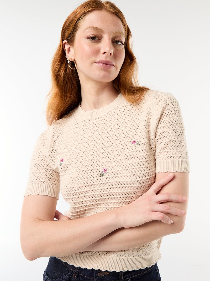 Maglione a maniche corte con fiori ricamati Beige - Kiabi