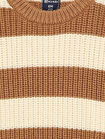 Maglione a righe con abbottonatura sulla spalla
