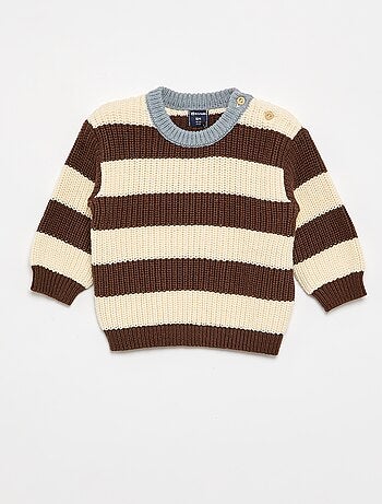 Maglione a righe con abbottonatura sulla spalla