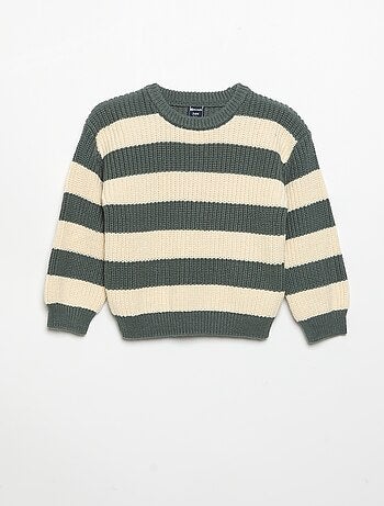 Maglione a righe con abbottonatura sulla spalla