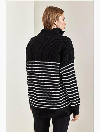 Maglione a righe con collo alto e cerniera lucci
