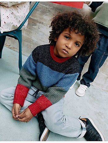 Maglione a righe in maglia