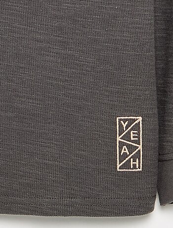 Maglione a tinta unita a maniche lunghe