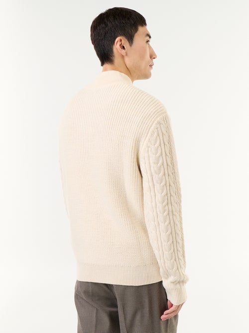 Maglione a trecce con collo alto e zip - Kiabi Maglione a trecce con collo alto e zip - Kiabi