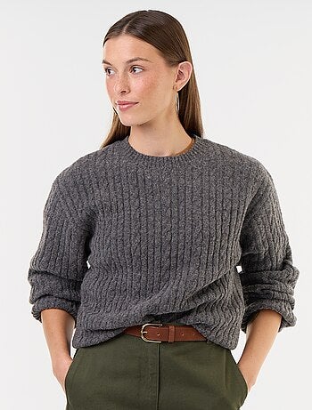 Maglione a trecce girocollo