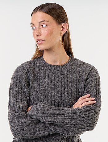 Maglione a trecce girocollo