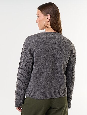 Maglione a trecce girocollo