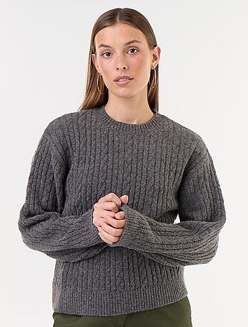 Maglione a trecce girocollo
