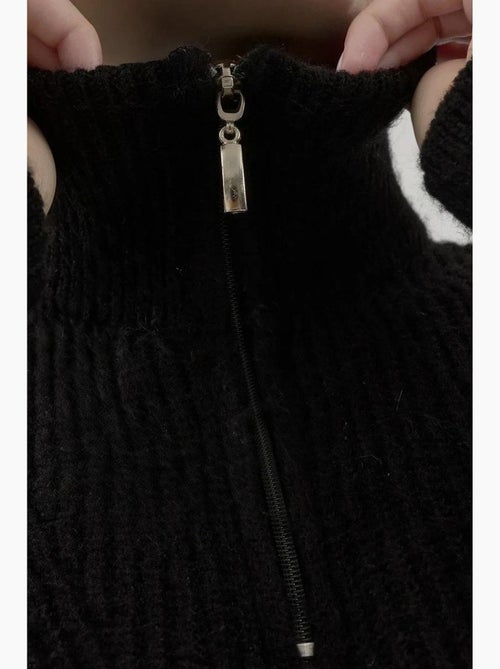 Maglione basic in maglia con collo a cerniera hiccup - Kiabi Maglione basic in maglia con collo a cerniera hiccup - Kiabi