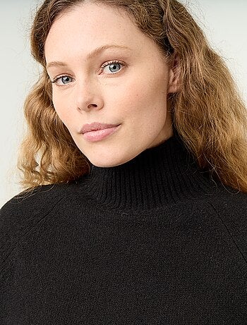 Maglione caldo a collo alto