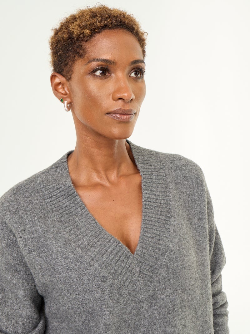 Maglione con ampio scollo a V in maglia a coste Grigio - Kiabi