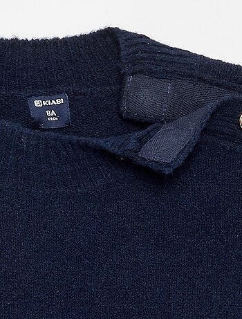 Maglione con apertura magnetica sulla spalla