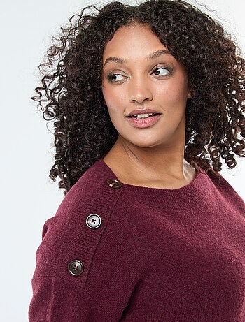Maglione con bottoni decorativi sulla spalla