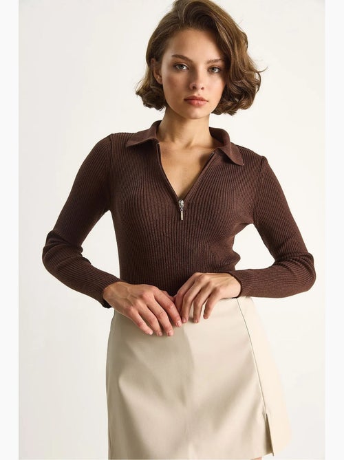 Maglione con colletto con zip lucci - Kiabi Maglione con colletto con zip lucci - Kiabi